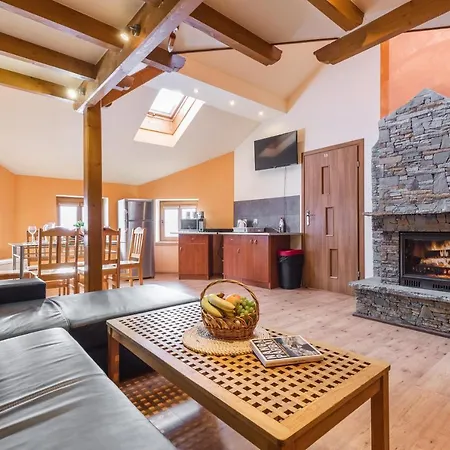 克鲁帕吉24号公寓 *